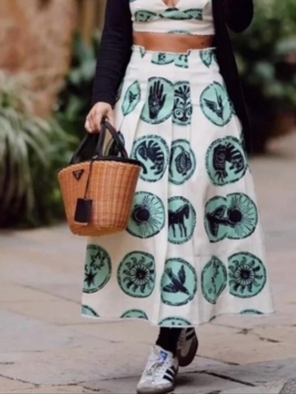 Sz M New Zara PRINTED BOX PLEAT SKIRT ZW COLLECTION green black multicolored